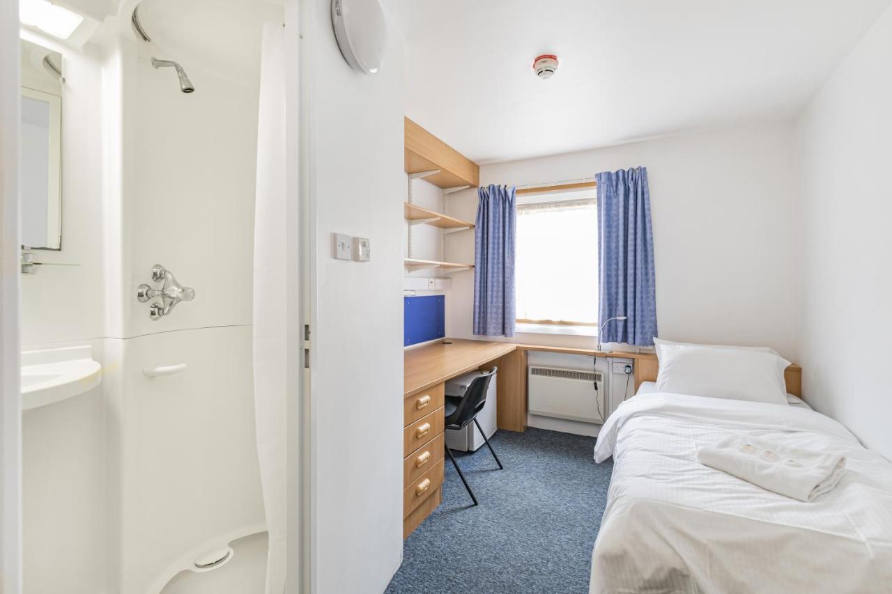 Vibrant Ensuite Rooms, HATFIELD - SK Extérieur photo