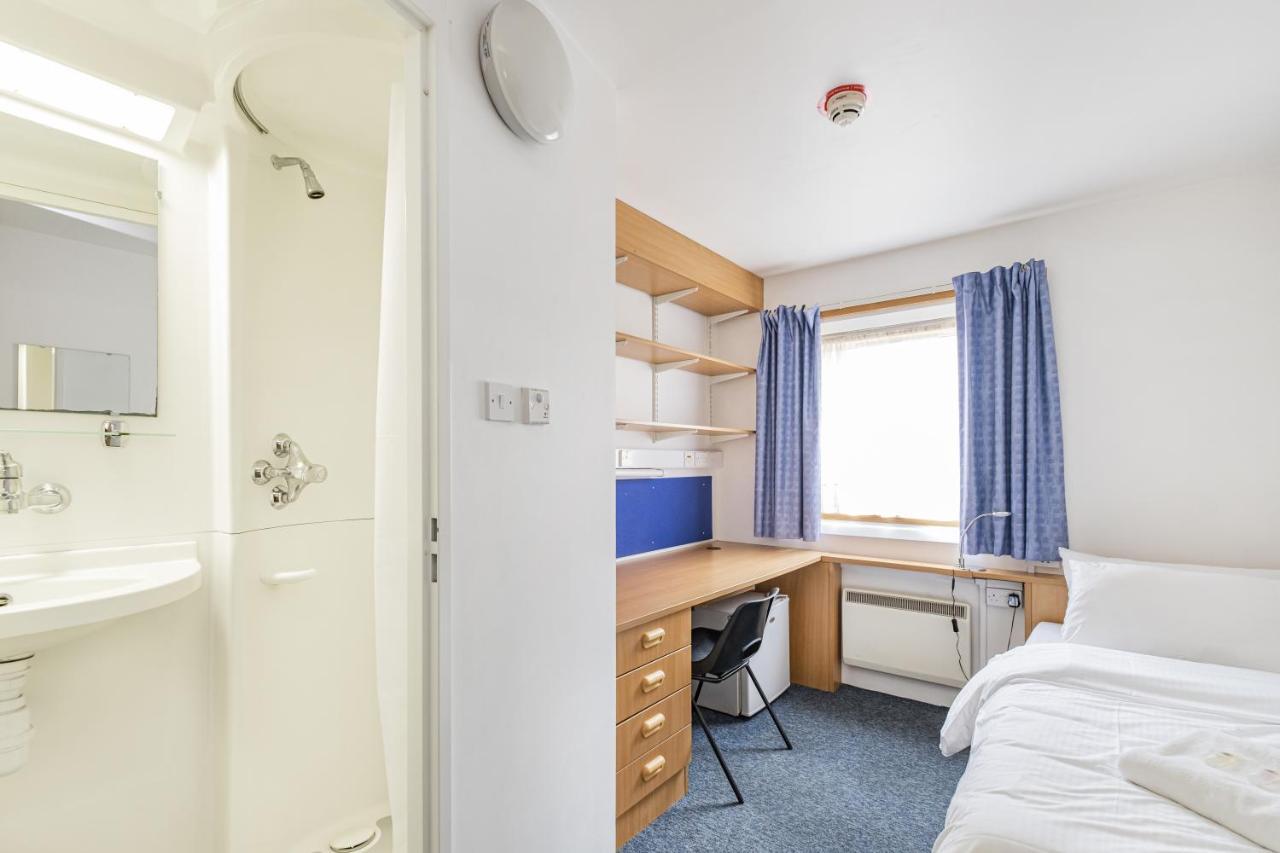 Vibrant Ensuite Rooms, HATFIELD - SK Extérieur photo