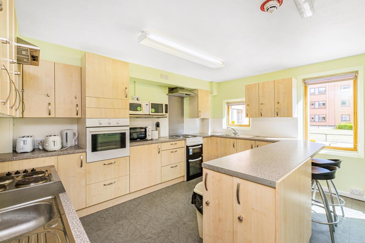 Vibrant Ensuite Rooms, HATFIELD - SK Extérieur photo
